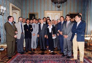 Gianmario Missaglia, presidente dell'Unione italiana sport per tutti, con i dirigenti delle Associazioni di solidarietà sociale e ambientalismo che hanno preso parte ad una campagna sportiva