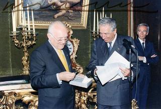 Il Presidente della Repubblica Oscar Luigi Scalfaro riceve in udienza il Cavaliere del lavoro Pier Carlo Marengo, presidente della Servizi Interbancari S.p.a., con il Consiglio di amministrazione