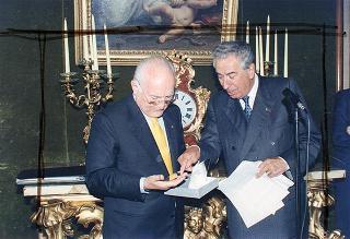 Il Presidente della Repubblica Oscar Luigi Scalfaro riceve in udienza il Cavaliere del lavoro Pier Carlo Marengo, presidente della Servizi Interbancari S.p.a., con il Consiglio di amministrazione