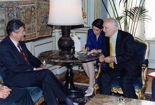 Incontro del Presidente della Repubblica Oscar Luigi Scalfaro con il prof. Emil Constantinescu, presidente della Convenzione Democratica della Romania e rettore dell'Università di Bucarest