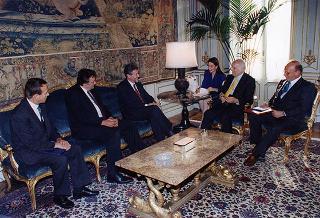 Incontro del Presidente della Repubblica Oscar Luigi Scalfaro con il prof. Emil Constantinescu, presidente della Convenzione Democratica della Romania e rettore dell'Università di Bucarest