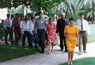 Colazione nei giardini del Quirinale offerta da Marianna Scalfaro ad un gruppo di giovani slovacchi