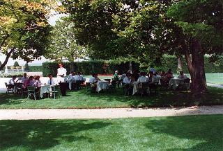 Colazione nei giardini del Quirinale offerta da Marianna Scalfaro ad un gruppo di giovani slovacchi