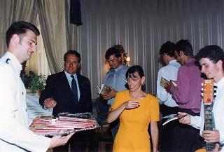 Colazione nei giardini del Quirinale offerta da Marianna Scalfaro ad un gruppo di giovani slovacchi