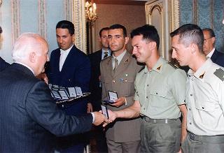 Delegazione di ufficiali e militari di truppa della Scuola di Artiglieria Contraerei dell'Esercito, in servizio di guardia d'onore al Palazzo del Quirinale
