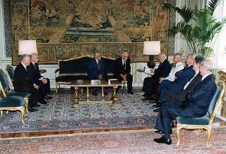 Gen. Giuseppe Ioli, presidente dell'Unione Nazionale Italiana Reduci Russia, con alcuni esponenti del sodalizio