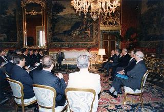 Il Presidente della Repubblica Oscar Luigi Scalfaro riceve Alessandra Guerra, presidente della Conferenza dei presidenti delle Regioni e delle Province Autonome, ed i componenti la Conferenza