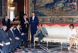 Il Presidente della Repubblica Oscar Luigi Scalfaro riceve Alessandra Guerra, presidente della Conferenza dei presidenti delle Regioni e delle Province Autonome, ed i componenti la Conferenza