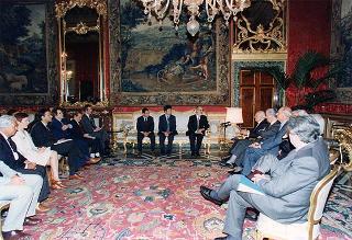 Il Presidente della Repubblica Oscar Luigi Scalfaro  com Enzo Iacopino, presidente dell'Associazione stampa parlamentare