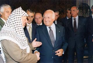 Incontro del Presidente della Repubblica Oscar Luigi Scalfaro con Yasser Arafat, Presidente dell'Autorità Nazionale Palestinese