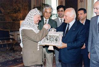Incontro del Presidente della Repubblica Oscar Luigi Scalfaro con Yasser Arafat, Presidente dell'Autorità Nazionale Palestinese
