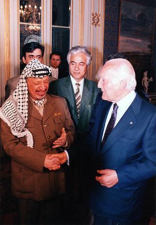 Incontro del Presidente della Repubblica Oscar Luigi Scalfaro con Yasser Arafat, Presidente dell'Autorità Nazionale Palestinese
