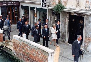 Intervento del Presidente della Repubblica a Venezia per assistere alla Regata Storica e alla proiezione del film "Par-dela les nuages", presentato nell'ambito della 52^ Mostra internazionale d'arte cinematografica