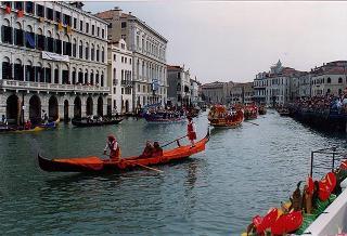 Intervento del Presidente della Repubblica a Venezia per assistere alla Regata Storica e alla proiezione del film "Par-dela les nuages", presentato nell'ambito della 52^ Mostra internazionale d'arte cinematografica
