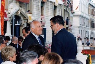 Intervento del Presidente della Repubblica a Venezia per assistere alla Regata Storica e alla proiezione del film "Par-dela les nuages", presentato nell'ambito della 52^ Mostra internazionale d'arte cinematografica