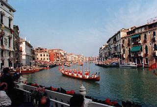 Intervento del Presidente della Repubblica a Venezia per assistere alla Regata Storica e alla proiezione del film "Par-dela les nuages", presentato nell'ambito della 52^ Mostra internazionale d'arte cinematografica