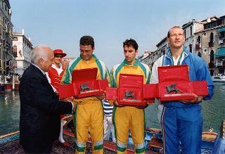 Intervento del Presidente della Repubblica a Venezia per assistere alla Regata Storica e alla proiezione del film "Par-dela les nuages", presentato nell'ambito della 52^ Mostra internazionale d'arte cinematografica