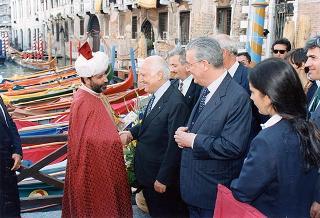 Intervento del Presidente della Repubblica a Venezia per assistere alla Regata Storica e alla proiezione del film "Par-dela les nuages", presentato nell'ambito della 52^ Mostra internazionale d'arte cinematografica