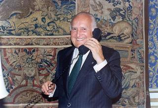 Messaggio del Presidente della Repubblica agli studenti in occasione dell'apertura dell'anno scolastico 1995-1996
