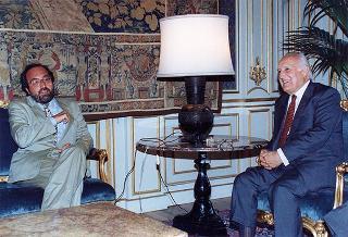 Incontro del Presidente della Repubblica Oscar Luigi Scalfaro con Giuseppe Giulietti e alcuni componenti il Comitato interparlamentare per la tutela e la libertà dell'informazione