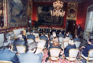 Il Presidente della Repubblica Oscar Luigi Scalfaro riceve l'on. Antonio Maccanico, presidente della Fondazione "Maria e Goffredo Bellonci", ed una rappresentanza della Fondazione e degli "Amici della domenica", per presentare la collana dei Premi Strega