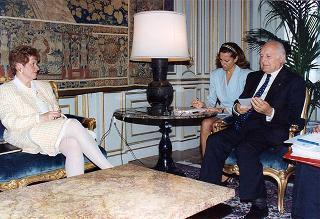Il Presidente della Repubblica Oscar Luigi Scalfaro incontra Wulf-Mathies, commissario dell'Unione Europea per le politiche regionali