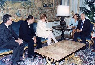 Il Presidente della Repubblica Oscar Luigi Scalfaro incontra Wulf-Mathies, commissario dell'Unione Europea per le politiche regionali