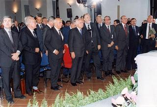 Il Presidente della Repubblica Oscar Luigi Scalfaro durante la sua partecipazione al Convegno "Costruiamo insieme le nostre Regioni" tenutosi nella sede delle Ex Scuderie di Palazzo Farnese a Caprarola (Viterbo)