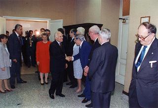 Intervento del Presidente della Repubblica alla cerimonia di consegna della Medaglia d'Oro al Merito alla Croce Rossa Italiana e delle "Medaglie Nightingale" preso dla sede del Comitato Centrale della Croce Rossa Italiana (Roma)