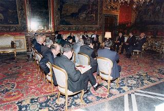 Il Presidente della Repubblica Oscar Luigi Scalfaro incontra il prof. Franco Gussoni, presidente dell'Amministrazione Provinciale di Massa Carrara, con i parlamentari della Provincia ed una delegazione di amministratori della zona