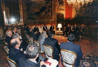 Il Presidente della Repubblica Oscar Luigi Scalfaro incontra il prof. Franco Gussoni, presidente dell'Amministrazione Provinciale di Massa Carrara, con i parlamentari della Provincia ed una delegazione di amministratori della zona