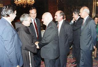 Il Presidente della Repubblica Oscar Luigi Scalfaro incontra il prof. Franco Gussoni, presidente dell'Amministrazione Provinciale di Massa Carrara, con i parlamentari della Provincia ed una delegazione di amministratori della zona