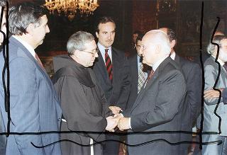Il Presidente della Repubblica Oscar Luigi Scalfaro incontra il prof. Franco Gussoni, presidente dell'Amministrazione Provinciale di Massa Carrara, con i parlamentari della Provincia ed una delegazione di amministratori della zona