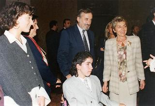 Incontro con i promotori, la giuria e i vincitori del Video Festival "Settimana Azzurra di Vivere il Mare". Successiva proiezione di un filmato nella sala Arazzi di Lilla.