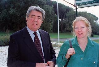 Castelporziano: riunione del Presidente della Repubblica con i consiglieri e le consorti