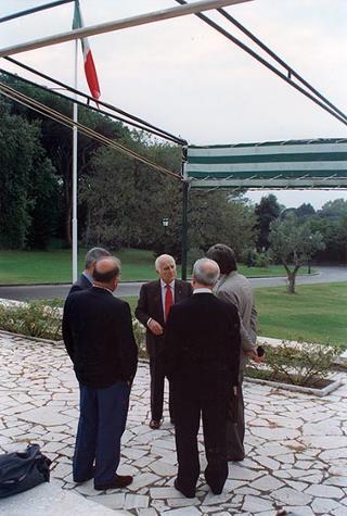 Castelporziano: riunione del Presidente della Repubblica con i consiglieri e le consorti