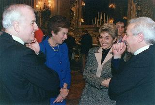 Il Presidente della Repubblica Oscar Luigi Scalfaro riceve in udienza l'on. avv. Rosa Russo Jervolino, con una delegazione del Centro anziani e dell'Oratorio di piazza Adriana (Roma), gestito dai fratelli di Nostra Signora della Misericordia