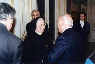 Consegna della Medaglia al Valor Civile alla Congregazione "Suore delle poverelle"