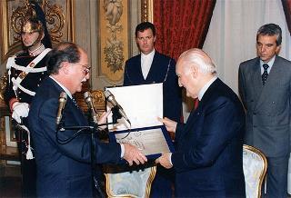 Gian Paolo Carrozza, presidente della Confederazione italiana dirigenti di azienda, con i dirigenti della CIDA per il 50° anniversario di fondazione