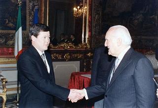Olzhas Omarovitch Suleimenov, nuovo ambasciatore della Repubblica del Kazakistan: presentazione lettere credenziali