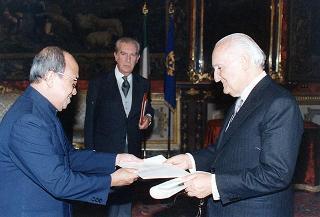 Khamphan Simmalavong, nuovo ambasciatore della Repubblica Popolare del Laos: presentazione lettere credenziali