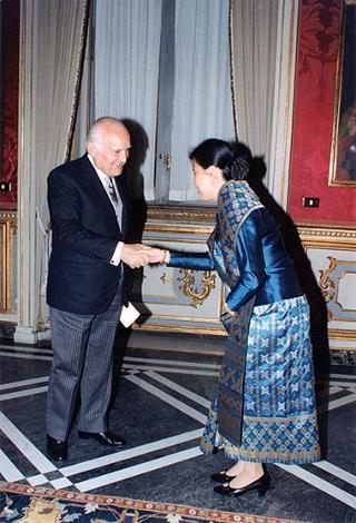 Khamphan Simmalavong, nuovo ambasciatore della Repubblica Popolare del Laos: presentazione lettere credenziali