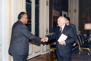 Incontro del Presidente della Repubblica Oscar Luigi Scalfaro con Salim Ahmed Salim, Segretario generale dell'Organizzazione dell'Unità Africana
