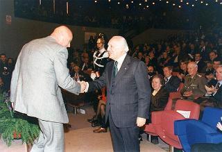 Visita del Presidente della Repubblica Oscar Luigi Scalfaro alla città di Firenze: intervento alla cerimonia di inaugurazione dell'anno accademico 1995-1996 dell'Università degli Studi di Firenze