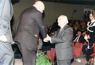 Visita del Presidente della Repubblica Oscar Luigi Scalfaro alla città di Firenze: intervento alla cerimonia di inaugurazione dell'anno accademico 1995-1996 dell'Università degli Studi di Firenze