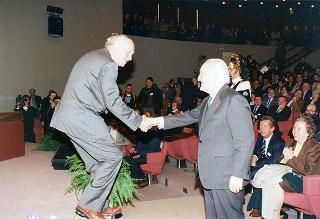 Visita del Presidente della Repubblica Oscar Luigi Scalfaro alla città di Firenze: intervento alla cerimonia di inaugurazione dell'anno accademico 1995-1996 dell'Università degli Studi di Firenze