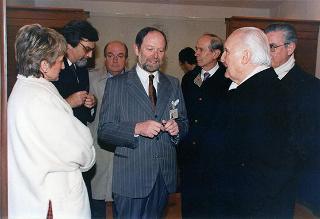 Visita del Presidente della Repubblica Oscar Luigi Scalfaro alla città di Firenze: visita  al Museo Opificio delle pietre dure