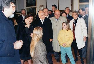 Visita del Presidente della Repubblica Oscar Luigi Scalfaro alla città di Firenze: visita  al Museo Opificio delle pietre dure