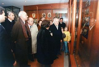 Visita del Presidente della Repubblica Oscar Luigi Scalfaro alla città di Firenze: visita  al Museo Opificio delle pietre dure