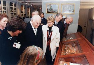Visita del Presidente della Repubblica Oscar Luigi Scalfaro alla città di Firenze: visita  al Museo Opificio delle pietre dure